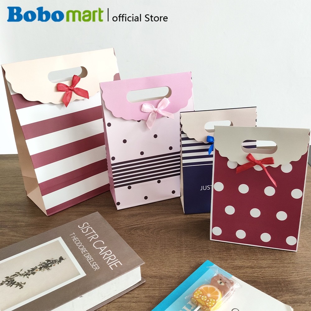 

BOBOMART Paper Bag Cantik Dengan Pita - Tas Kado, Souvenir, Ulang Tahun, Pernikahan