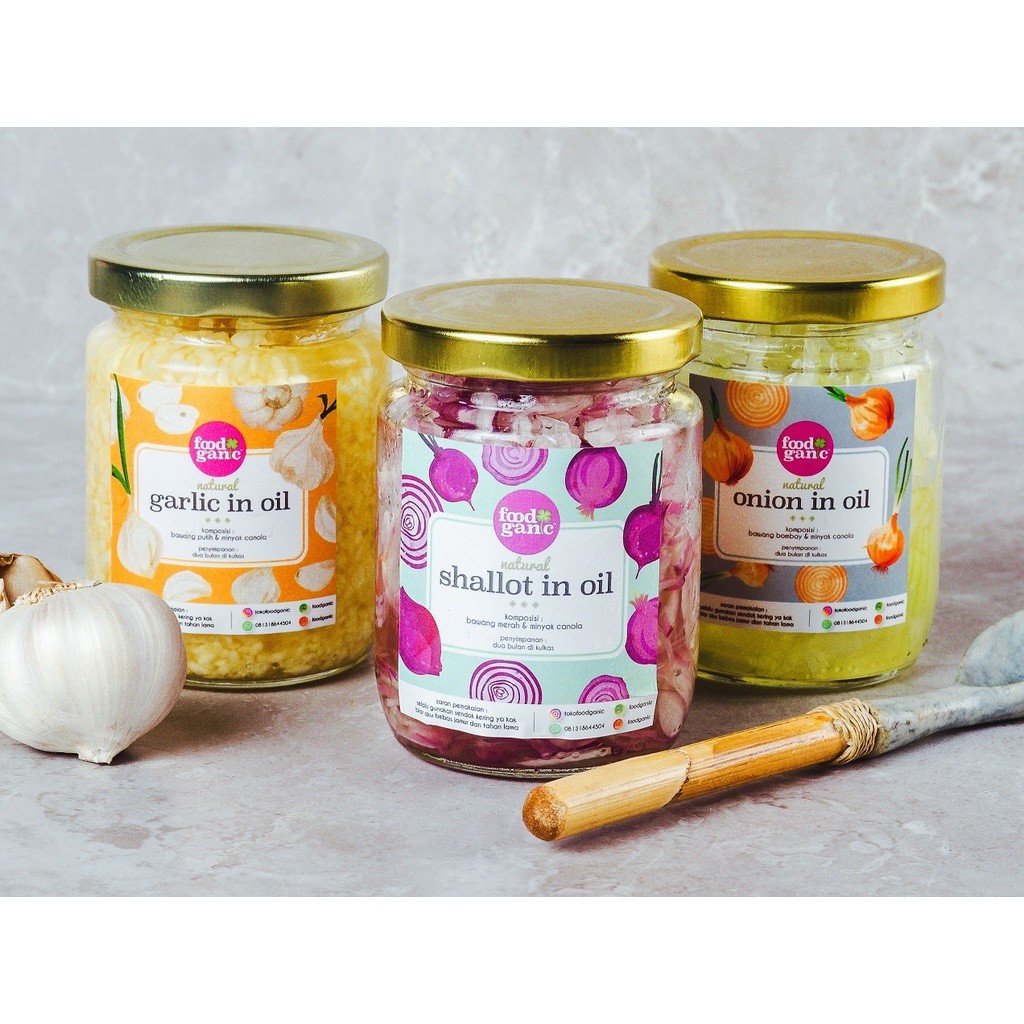 

Set Kaca: Canola Bawang Putih, Bawang Merah, Bombay dalam Minyak (Minced Garlic, Shallot, Onion Bombai in oil)