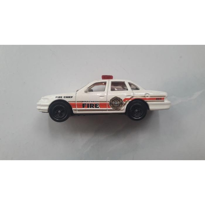 TOY DIECAST MATCHBOX LOOSE - 1997 FORD CROWN VICTORIA RARE