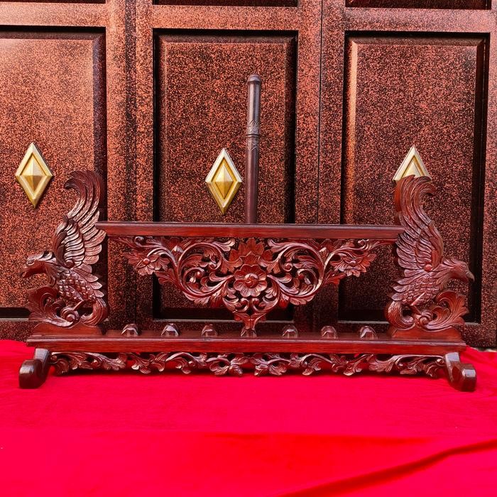 Jagrak Pusaka Isi 7 Ukiran Burung Garuda Alusan Kayu Jati
