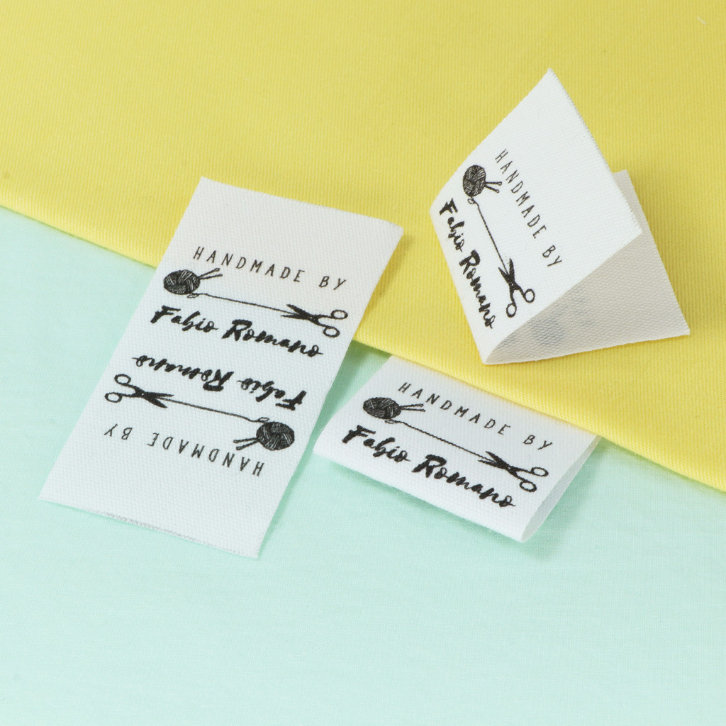 

Custom Folding Labels , Logo or Text - fold Tags, Personalized Brand , Printing Labels, Sew on Label（FR102)