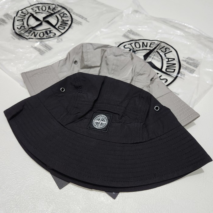 Mark bucket hat stone island - Hitam