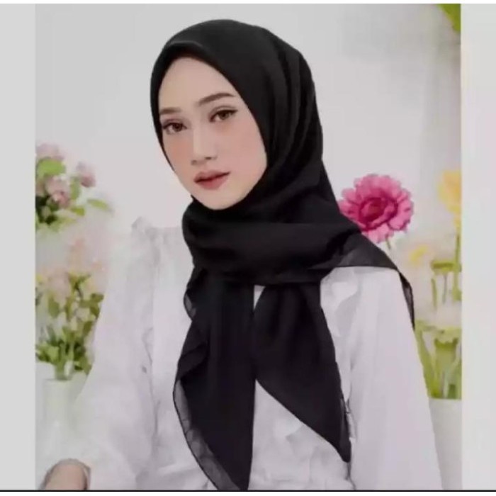HIJAB SEGI EMPAT POLOS | SEGI EMPAT PARIS POLOS | HIJAB SEKOLAH - Putih