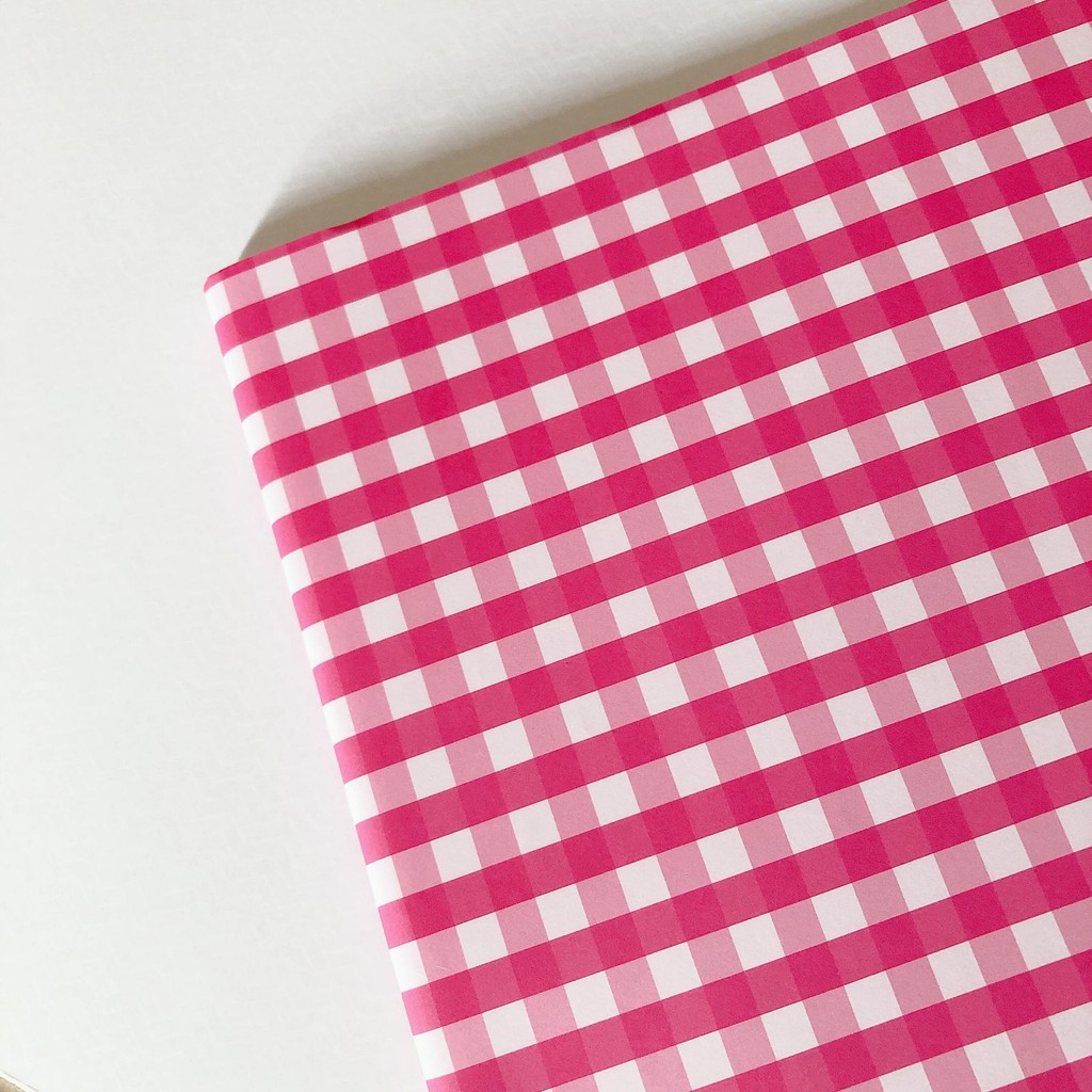 

Kertas Kado Kotak Pink