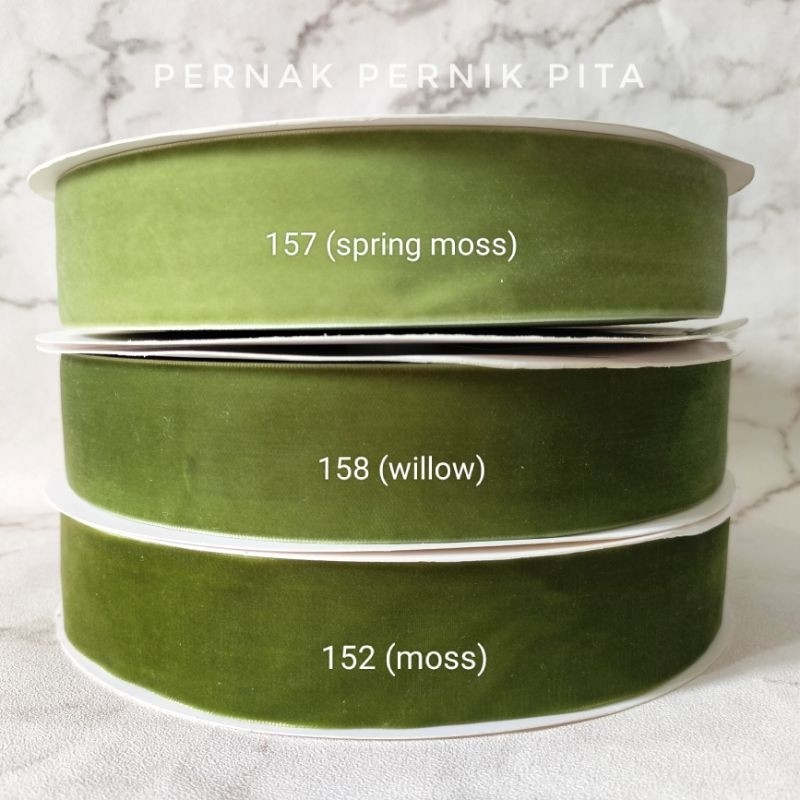 

PITA VELVET LEBAR 3.8CM HRG PER-90CM/BUKAN 1 ROLL. BLUDRU IMPORT