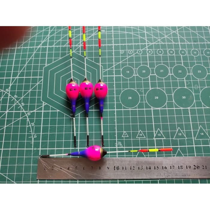 pelampung pancing Nila Kumbul Pancing anti badai sensitif - pink, 1pcs