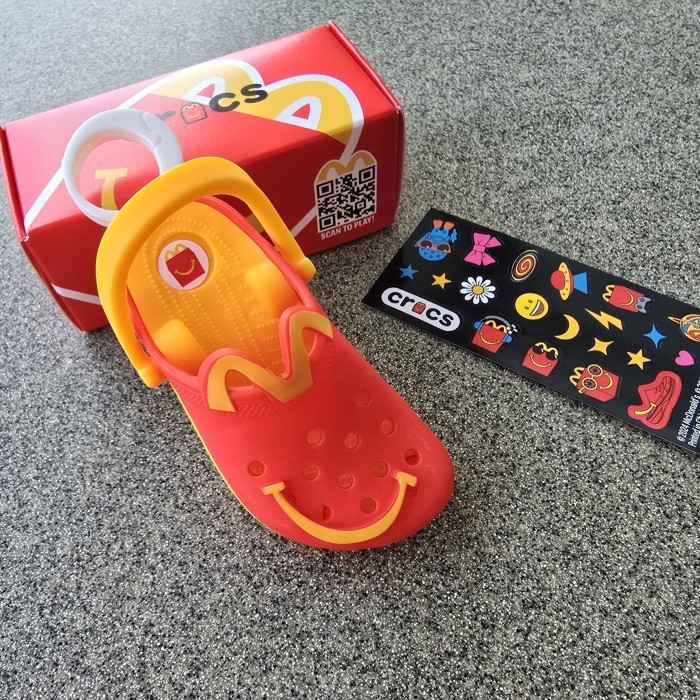 MCD CROCS Mainan Toys Happy Meal RED GOLDEN ARCHES / Sandal McD CROCS / Mc Donalds Merchandise Origi