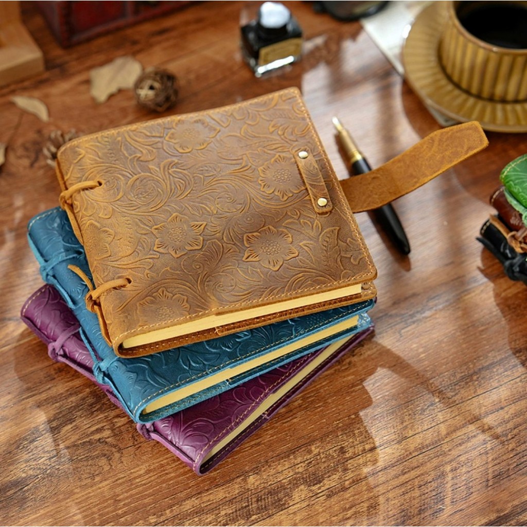 

Vintage Leather Journal Notebook, Handmade Embossed Sketbook Diary with 200 Pages Kraft Paper, for Writing, Drawing & Travel