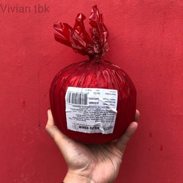 

vv Keju Edam | Edam Cheese Ball 1.75kg - Victoria