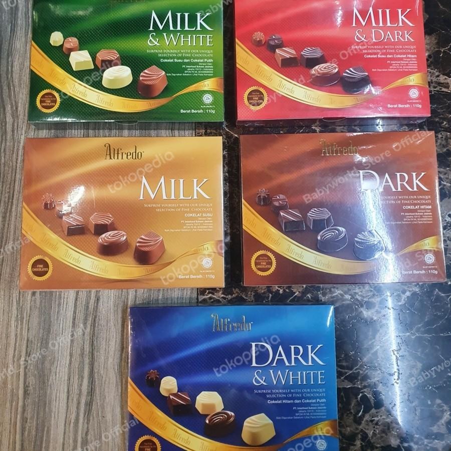 

Alfredo Coklat Import Kotak 110gr Varian Milk / Dark / Milk&Dark / Milk&White / Dark&White