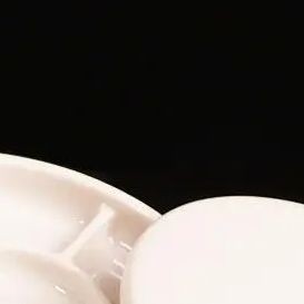 

Imitation Porcelain Round Palette With Lid Acrylic Watercolor Painting Multifunctional White Paint Tray Artist Supplies