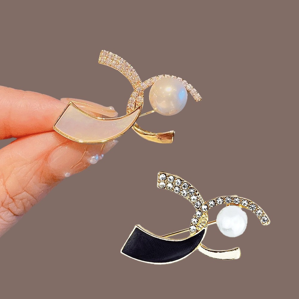 Bros Camellia Chanel Niles, Pin Mantel Setelan Korsase C Ganda Mutiara Gaya Wewangian Kecil Indah Wa