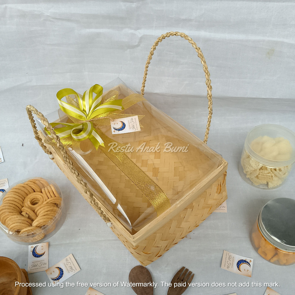 

COD B089 Besek Mika Tinggi (BMT) Pita dengan tali l wadah seserahan l kotak hantaran nikahan l hampers BMT Panjang l box mika l bok hantaran bambu l wadah jenang unik l tempat wajik l kemasan hantaran nikahan