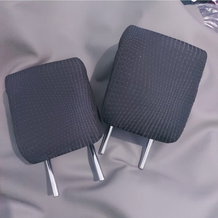 sandaran kepala headrest belakang jok sigra calya jok belakang sigra - htam totol biru