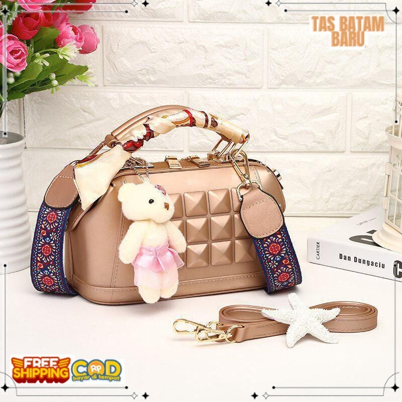 LB 413 Doctor Jelly Studded 066-1 Free Gantung Boneka + 2 Talipanjang 1162 tbb