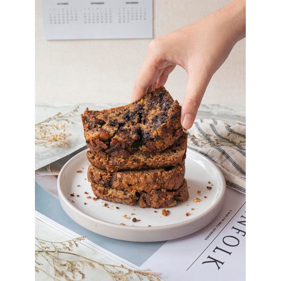 

Hot Produk Original Banana Bread (with Chocolate and Roasted Almonds) - Signature, Medium Terbaik dan Terlaris