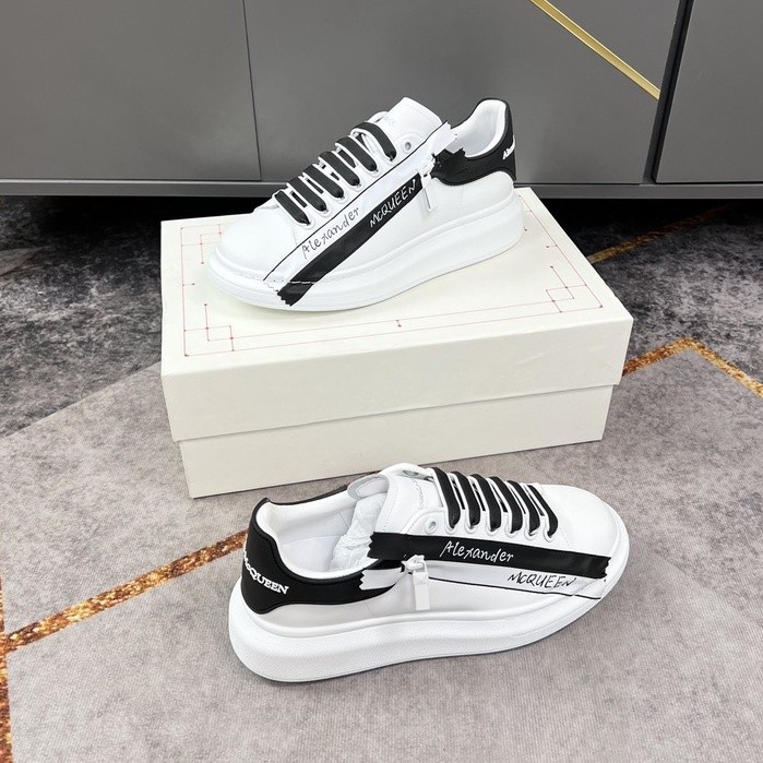 Top Quality Alexander McQueen Low cut Casual Platform Shoes Sneakers Men Women White Black