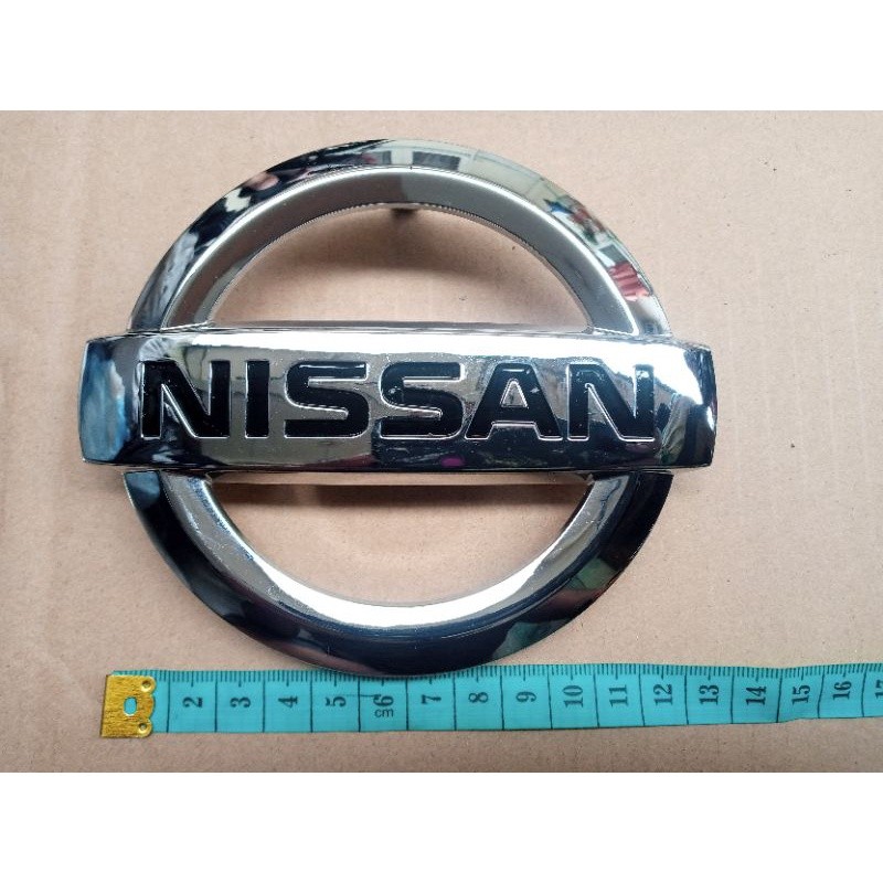 Logo/emblem grille radiator Nissan Juke march Evalia Navarra Livinna full chrome original