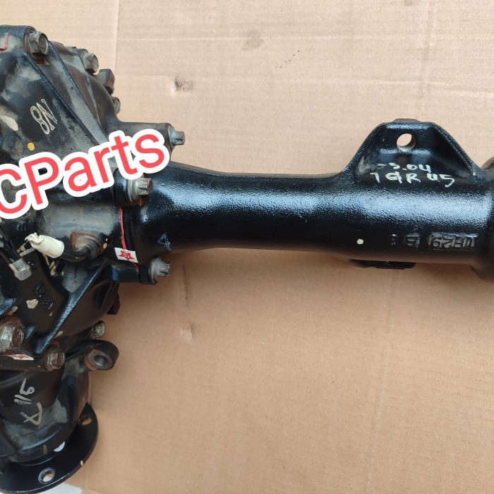 Gardan Depan Toyota Fortuner 4x4 -Hilux vigo - Prado Original