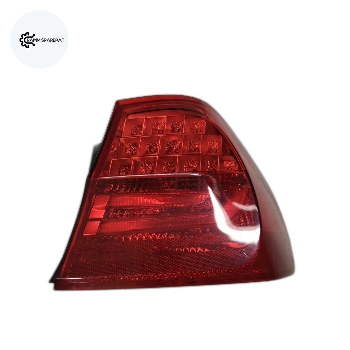 Stoplamp kanan bmw E90 LCi