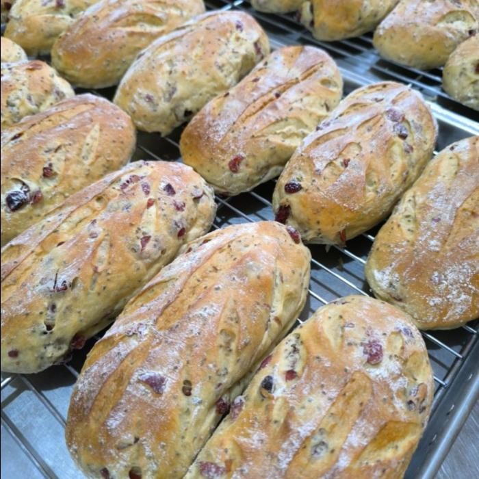 

Roti Sourdough Cranberry Cheese| Roti Kuari