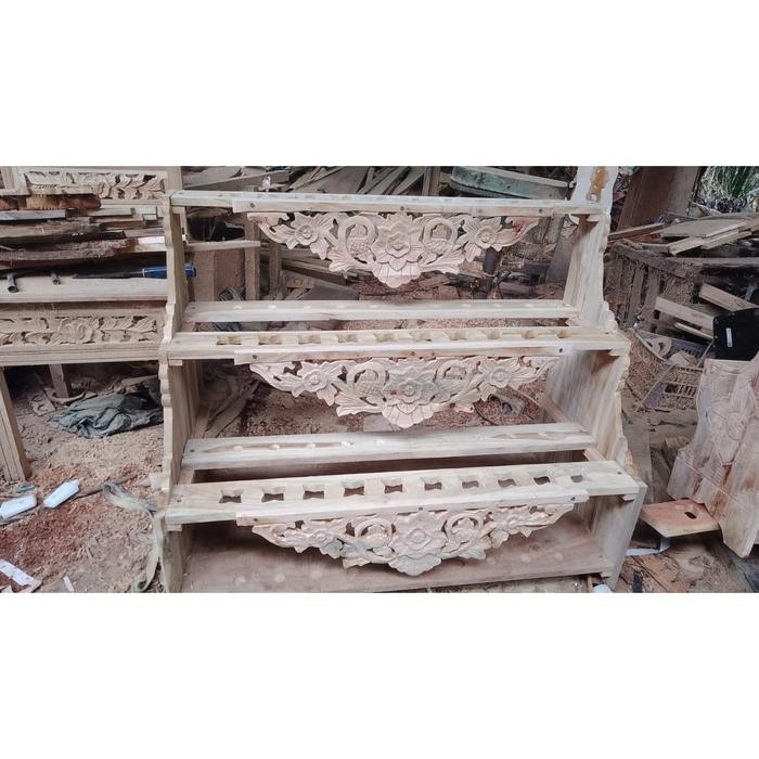 

jagrak keris dari kayu mahoni bertingkat termurah mentah amplasan hias bunga bk Keris sengkelat majapahit mataram kartosuro kartasura Surakarta Yogyakarta nagasasra sabuk inten keris daya jawa melayubali pasti murah