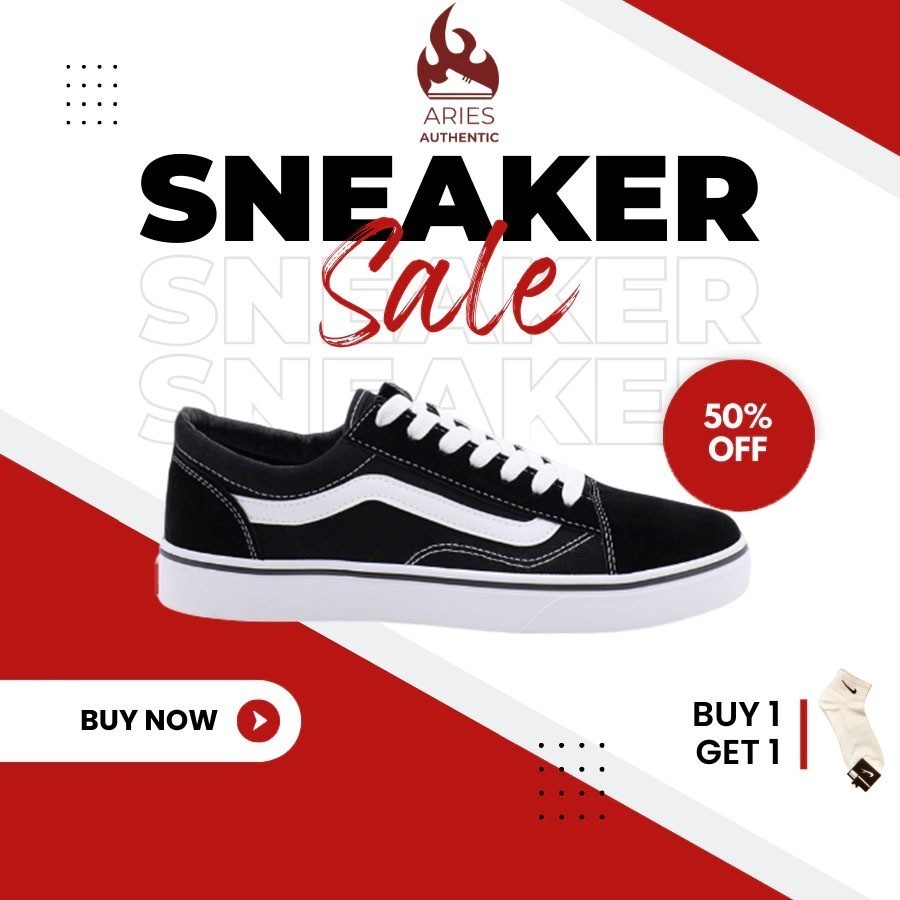 Vans Old Skool Black, dibuat dari kulit terjalur. Memiliki daya cengkeram tinggi, bobot ringan dan d