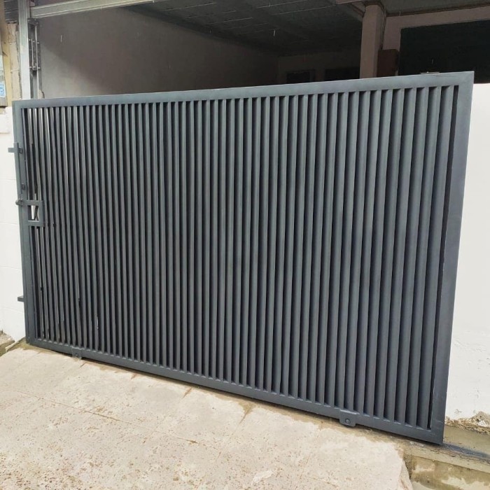 pintu pagar dorong minimalis model kisi2