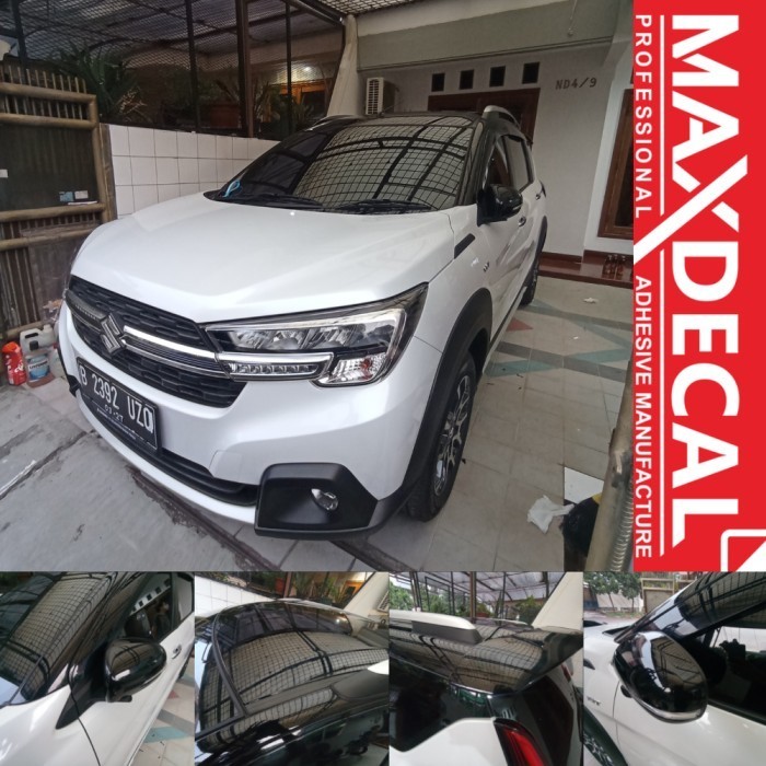 PROMO Two tone Color Wrapping Sticker Mobil XL7 Black piano glossy