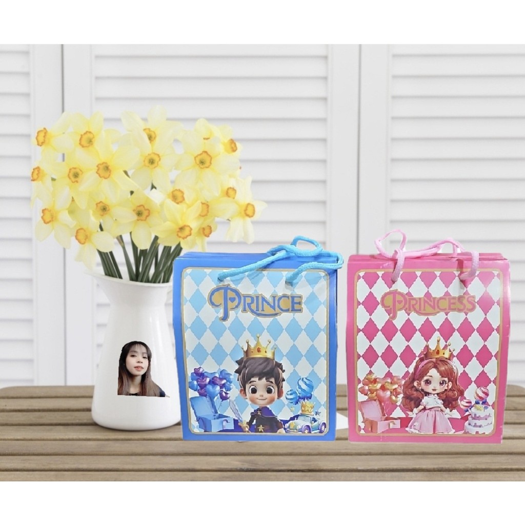 

PAPER BAG GOODIE BAG TAS SNACK SOUVENIR KADO PESTA ULANG TAHUN ANAK MOTIF PRINCE PRINCESS