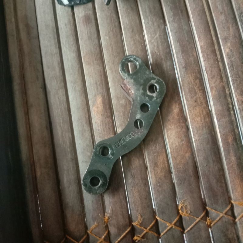 braket kaliper depan Suzuki New Shogun 125 r rr sp smash new Titan arashi rem