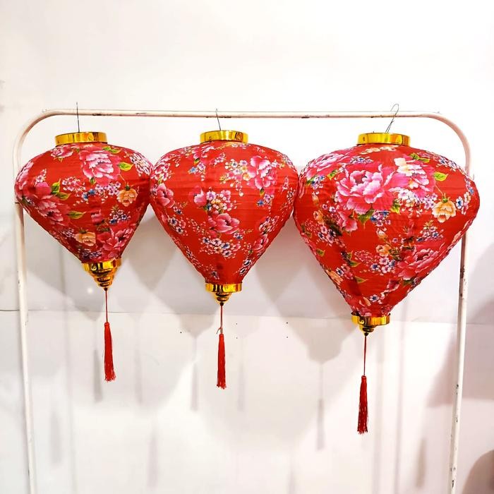MUMPUNG PROMO Lampion Kain Motif Vietnam Kerucut Dekor Lampion Imlek Outdoor VIETNAM - MOTIF MERAH, 