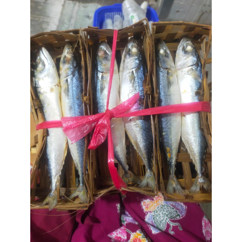 

IKAN PINDANG BESEK BAMBU ISI 2 BJ