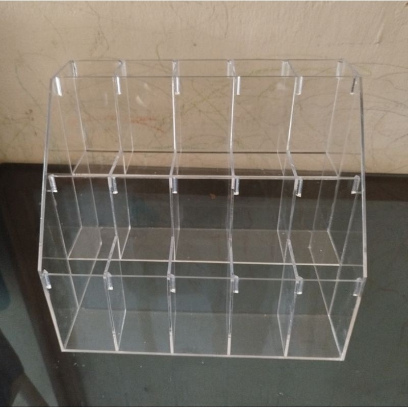 

akrilik tempat pulpen. pensil