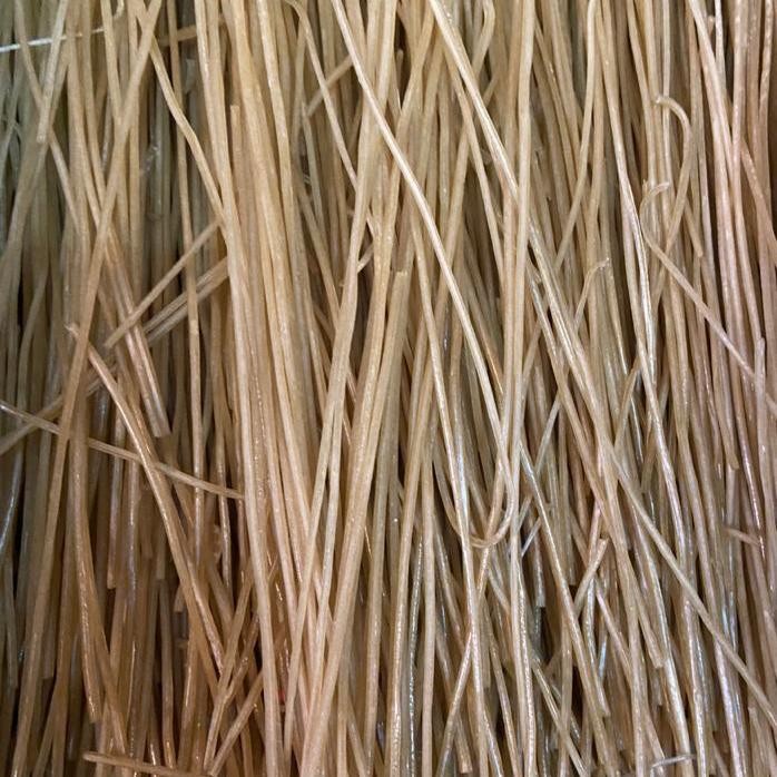 

bihun hong shu fen tiao panjang 红薯粉条 500gr / bihun / soun