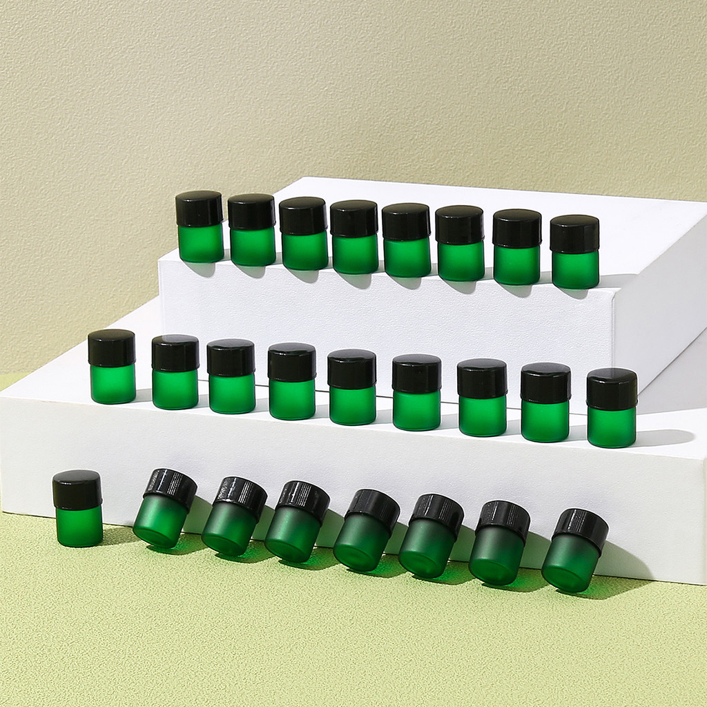 

25Pcs Set 1ML Green Frosted Mini Brown Screw Cap Glass Bottle for Essential Oils, Chemistry Lab Chemicals And Perfumes