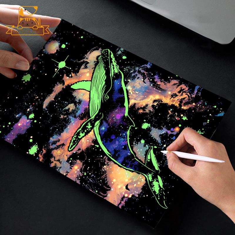 

Karanlıkta Glow Scratch Sanat Seti 4 Sayfa A4 Kağıt Balina Kelebek Hayvan DIY Zanaat Stylus ile Sihirli Boyama Oyuncak Çocuklar Yetişkinler Hediye