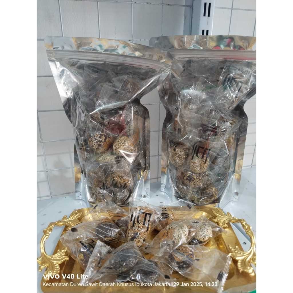 

Cemilan Jajanan Buah Tangan Khas Arab Oleh Umroh Haji Kurma/Tamaria zadna 500gr/Cemilan khas timur tengah