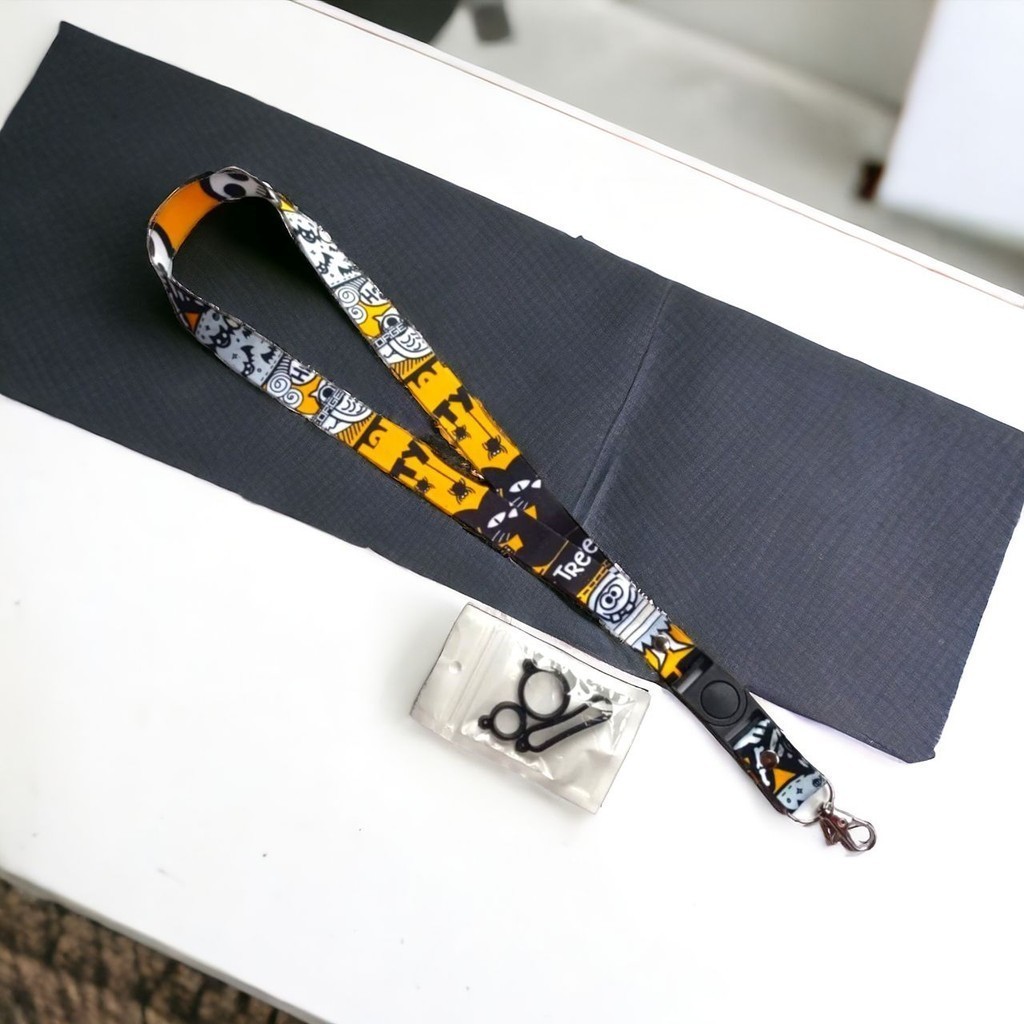 

Lanyard Gantungan Bonus 3 Karet Motif TREE YELLOW Full Print Bolak Balik