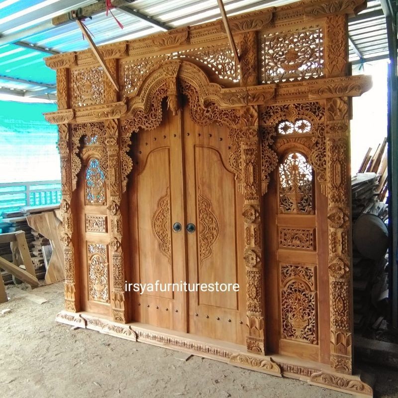 Pintu Gebyok Ukiran Asli Warga Jepara Bahan Kayu Jati Ukuran 3 Meter