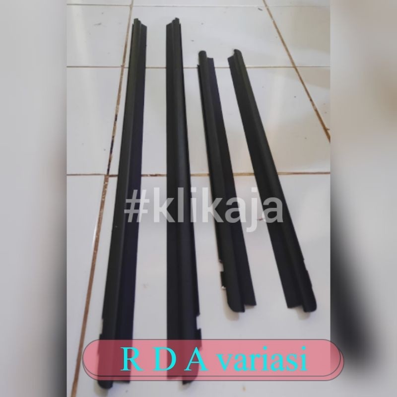 Pelipit Kaca/Water strip Datsun Go Go+ Panca