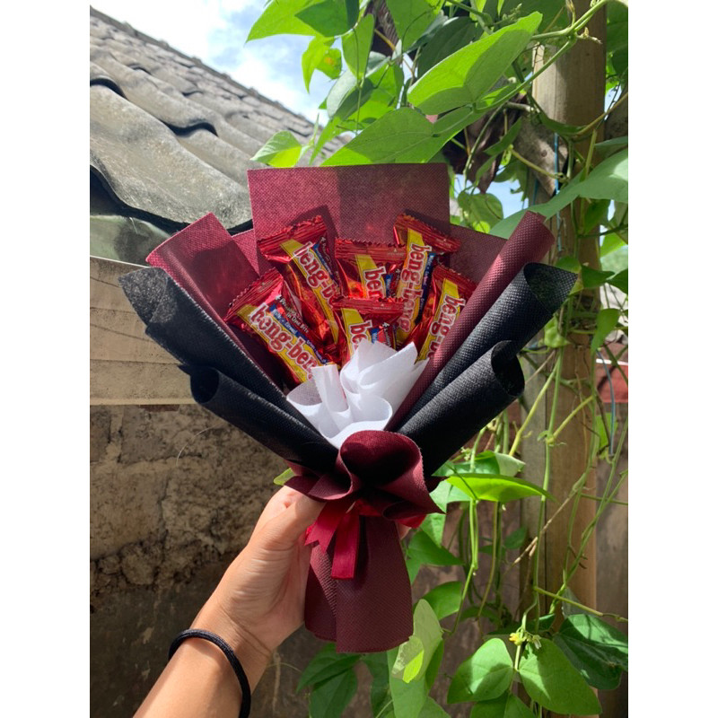 

Buket Bengbeng shareit Murah / buket valentine / buket anniversarry / buket coklat /buket snack murah
