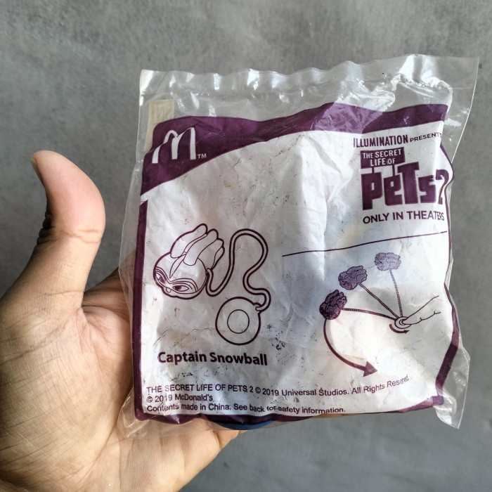 Mainan Happy Meal The Secret Pets Captain Snowball - Food Toys Segel