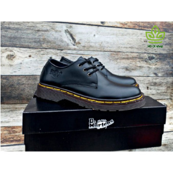 D6 FREE BOX DR MARTENS DOKMAR PENDEK 3 HOLE DOCMART KASUAL PRIA (39 - 44)