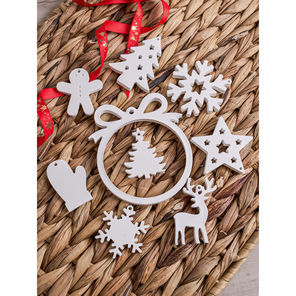 

DIY Christmas Tree Pendant Silicone Mold Handmade Snowflake Resin Molds Car Hanging Pendant Plaster Mold Christmas Decoration