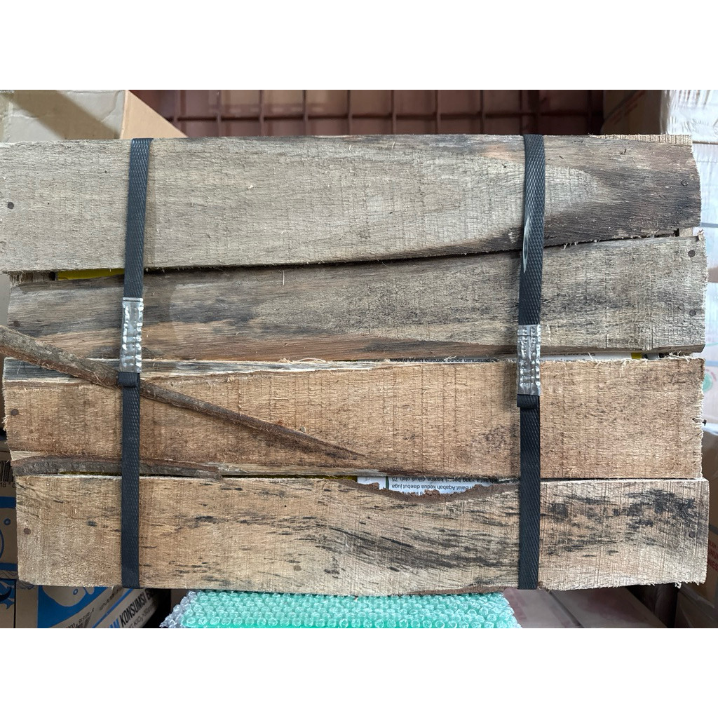 

Hunkwe kembang Jali / 1 peti