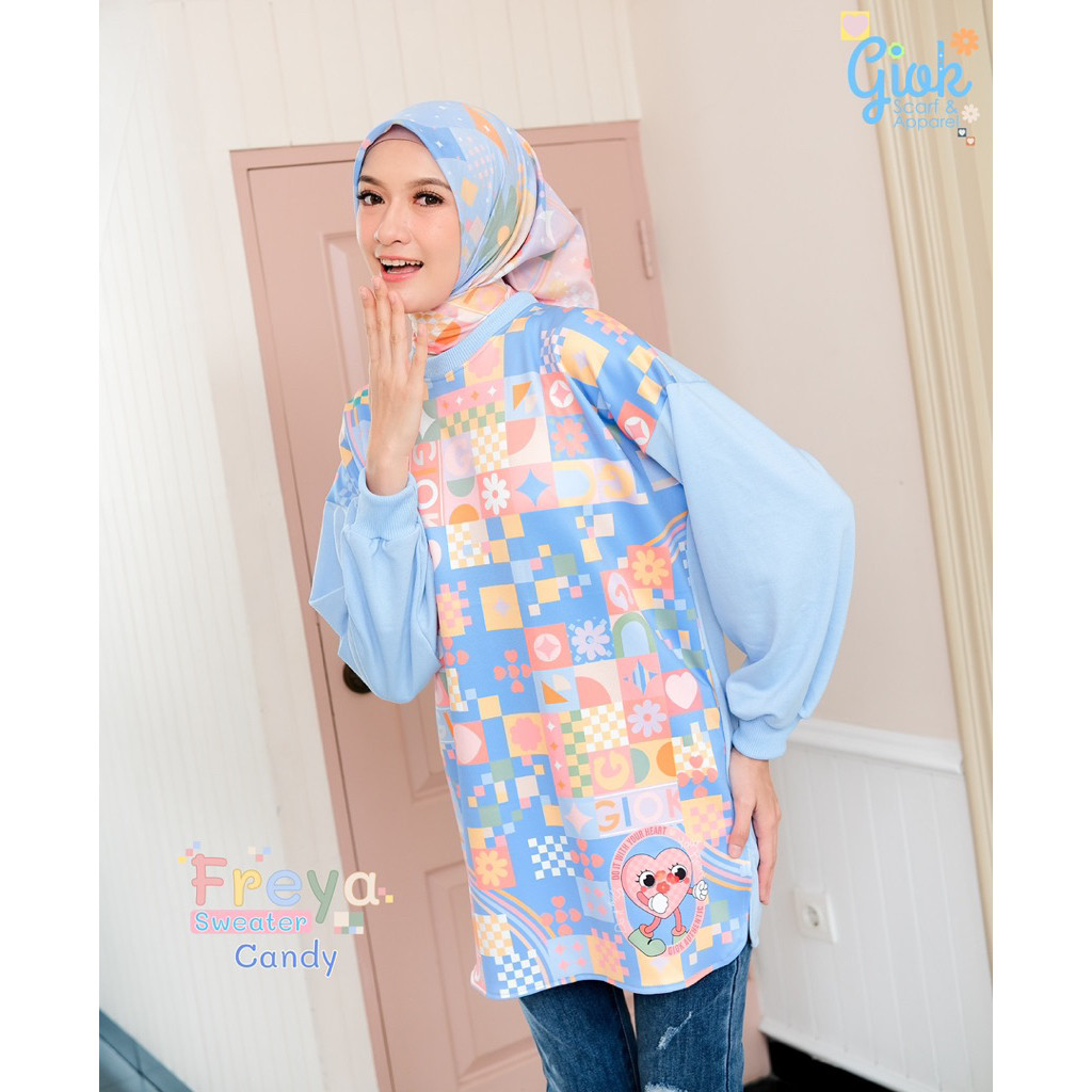 Freya Sweater & Scarf by Giok Scarf - Sweater Motif Printing Merah Putih Biru