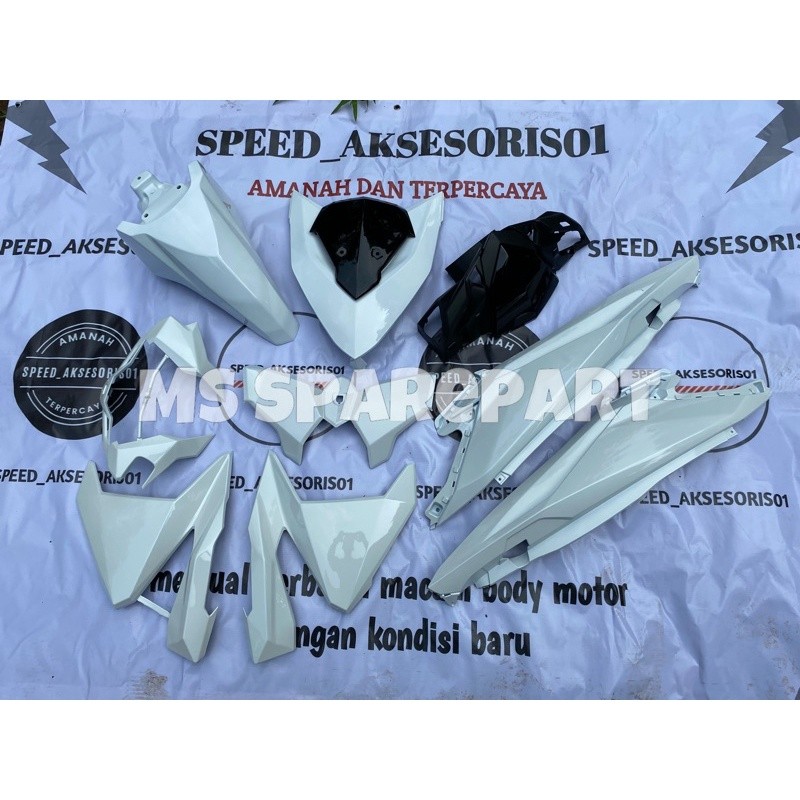 HONDA VARIO 125 150 COVER BODY HALUS VARIO 150 OLD TAHUN 2015 2016 2017 PUTIH