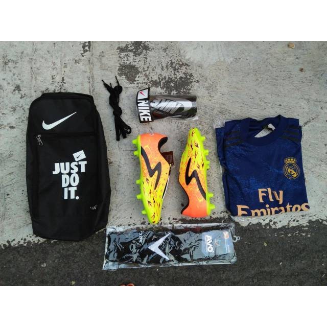 sepatu bola murah kualitas bagus Sepatu Bola anak TK dan Anak SD