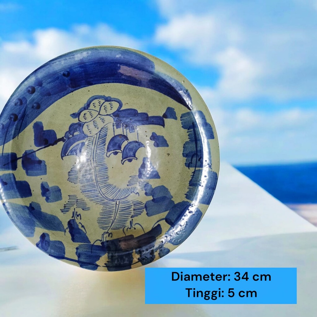 Piring keramik putih biru / piring antik motif